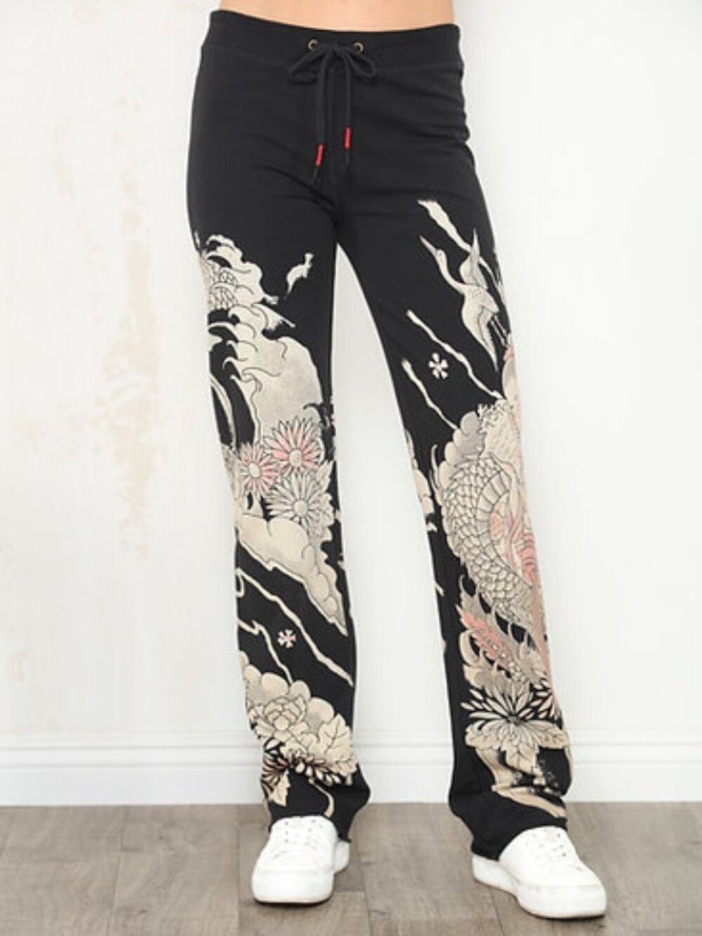 NWT - French Terry lounge pants with Asian-Inspired Print Size M